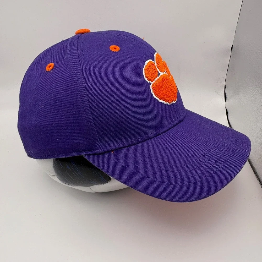 Top of the World Clemson Tigers Paw Logo Youth‎ One Fit Baseball Cap Purple